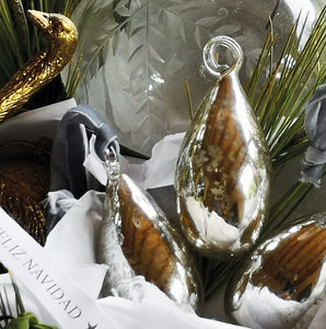 Small Teardrop Decoration - Antique Silvered Glass. Pack of 6