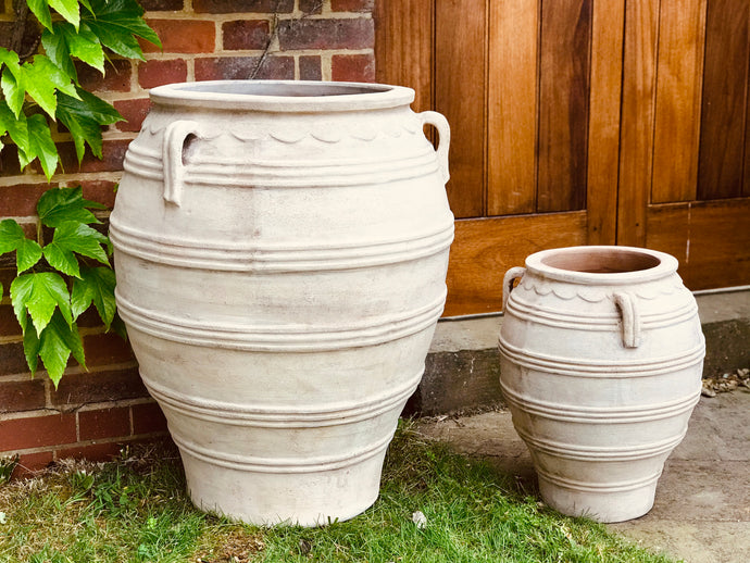 Olive Jar Frostproof Terracotta Planter - Medium